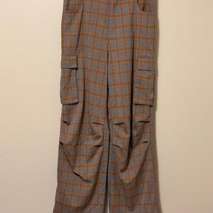 Steve Madden Women's Plaid Cargo Pants - Gray and Brown
